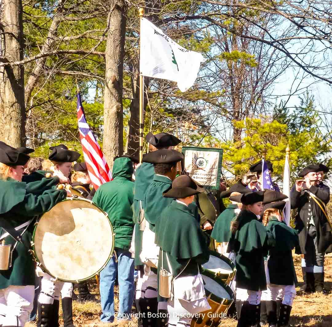Lincoln Minute Men - Fife and Drum Corps Lincoln Minute Men - Fife and Drum Corps